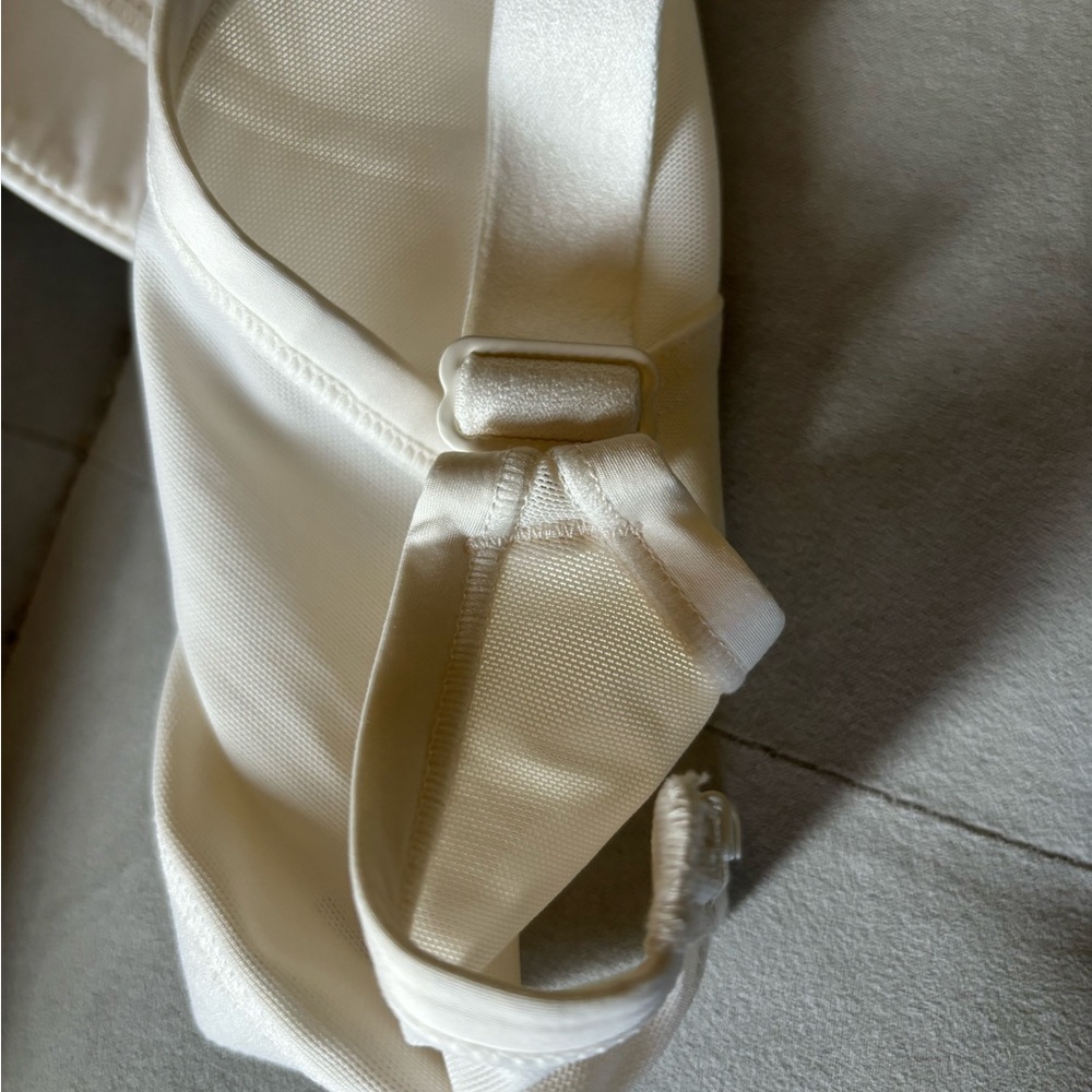 Cacique Wire Free Beige Bra 40C - Picture 3 of 6